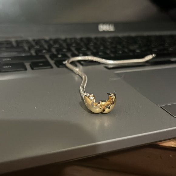 Pandora Moments Heart Clasp Snake Chain Bracelet - Picture 6 of 6